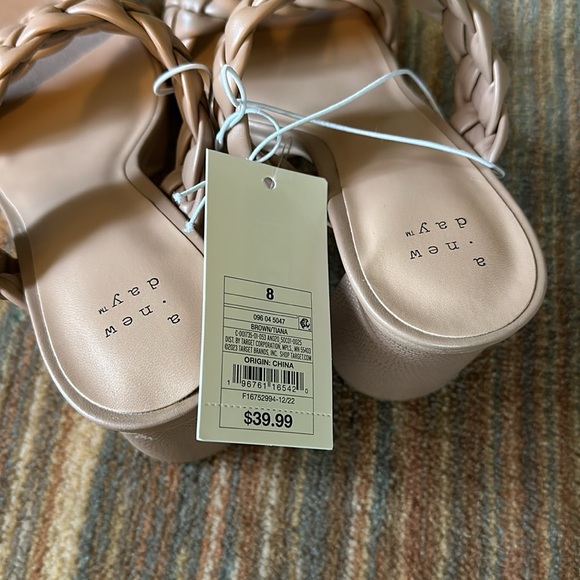 A New Day Sandals - Picture 4 of 7